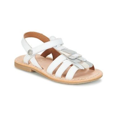 Sandali Aster per bambina ragazza modello CORELLE in colore bianco, ideali per la stagione primavera-estate. Questi eleganti sandali, dal design moderno e comfort eccezionale, sono perfetti per ogni occasione. Realizzati con materiali di alta qualità per garantire una calzata comoda e duratura. Perfetti per completare look estivi. Disponibili adesso per un acquisto online facile e veloce. Aster Sandali bambina CORELLE Bianco, l’accessorio indispensabile per le piccole fashioniste.