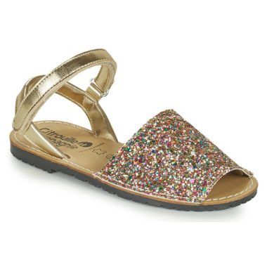 Sandali bambina ragazza Citrouille et Compagnie SQUOUBEL multicolore, ideali per la stagione estiva. Questi sandali eleganti e colorati offrono comfort e stile per le più piccole, perfetti per qualsiasi occasione. Scopri la leggerezza e la qualità dei sandali Citrouille et Compagnie SQUOUBEL, un must-have per il guardaroba estivo delle bambine.