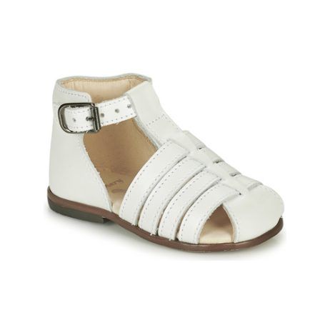 Sandali Little Mary JULES per bambina in bianco, ideali per la stagione estiva. Questi eleganti sandali offrono comfort e stile, perfetti per ogni occasione. Scopri la qualità artigianale di Little Mary, progettati per garantire il massimo supporto ai piedi dei più piccoli. Acquista ora i sandali JULES per un look alla moda e pratico.