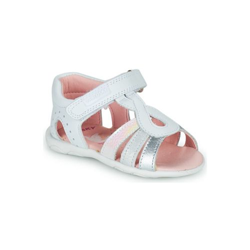 Sandali Pablosky per bambina ragazza TASCAL in colore bianco, caratterizzati da design elegante e confortevole, ideali per la stagione estiva. Questi sandali sono perfetti per ogni occasione, offrendo supporto e stile. Acquista i sandali Pablosky TASCAL per un look trendy e funzionale.