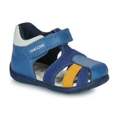 Sandali bambino ragazzo Geox B ELTHAN BOY Blu, realizzati in materiale traspirante e resistente, ideali per la stagione estiva. Design ergonomico e comodo, perfetti per il gioco e le avventure all'aria aperta. Scarpe Geox con suola antiscivolo, garantiscono massimo comfort e sicurezza per i piedi dei più piccoli. Acquista ora i Geox Sandali per bambini e assicurati stile e funzionalità!