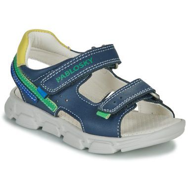 Sandali Pablosky per bambini, modello ragazzo 513220 in colore marine. Comodi e alla moda, ideali per l'estate. Realizzati con materiali di alta qualità, questi sandali garantiscono supporto e comfort per i piedi dei più piccoli. Perfetti per le giornate di gioco e avventura. Acquista ora i Pablosky Sandali bambino ragazzo 513220 Marine e fai felice tuo figlio!