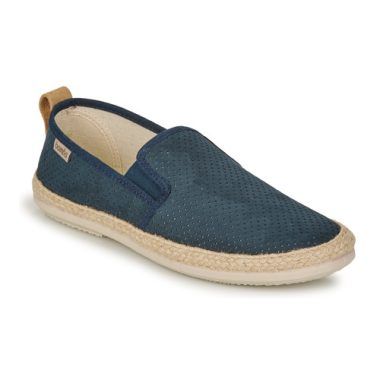 Espadrillas uomo Bamba By Victoria ANDRE Marine, eleganti e comode, perfette per la stagione estiva. Realizzate in tessuto di alta qualità, queste espadrillas offrono un comfort eccezionale e uno stile alla moda. Ideali per abbinamenti casual o per una giornata al mare, sono un must-have nel guardaroba maschile. Scopri il mix perfetto di stile e praticità con le espadrillas Bamba By Victoria.