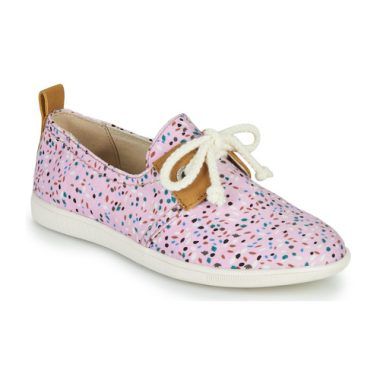 Scarpe Armistice STONE ONE Beige per bambine, eleganti e confortevoli, perfette per ogni occasione. Ideali per la moda infantile, queste scarpe uniscono stile e praticità, offrendo la massima comodità per la tua ragazza. Acquista ora le Armistice Scarpe bambina ragazza STONE ONE Beige e completa il look della tua piccola.