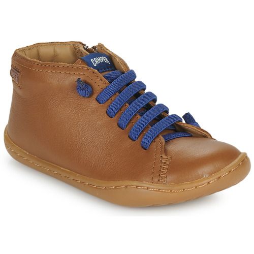 Scarpe per bambina ragazza Camper PEU CAMI in marrone, realizzate con materiali di alta qualità per garantire comfort e stile. Ideali per ogni occasione, queste scarpe offrono una calzata perfetta e un design trendy. Perfette per le piccole fashioniste, le Camper PEU CAMI marroni sono un must-have per il guardaroba di primavera e autunno. Acquista ora le Camper Scarpe bambina ragazza PEU CAMI in marrone per dare un tocco di classe al look delle tue bambine!
