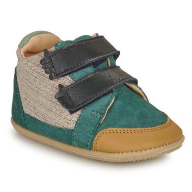 Scarpe Easy Peasy per bambina ragazza MY IRUN B in blu, ideali per garantire comfort e stile. Perfette per l’uso quotidiano, realizzate con materiali di alta qualità. Acquista ora queste scarpe trendy e sostenibili.