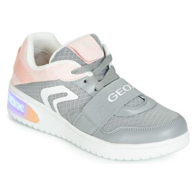 Scarpe Geox J XLED GIRL Grigio per bambina, eleganti e comode, ideali per ogni occasione. Design alla moda con dettagli luminosi che aggiungono un tocco di stile. Perfette per passeggiate e attività quotidiane. Acquista ora le scarpe Geox per ragazze e scopri la qualità e il comfort che ogni passo merita.