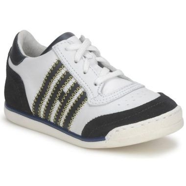 Scarpe Hip ARCHIK Bianco per bambina, eleganti e comode, ideali per ogni occasione. Perfette per lo stile quotidiano, queste scarpe offrono un design trendy e una vestibilità confortevole. Acquista ora le Hip Scarpe bambina ragazza ARCHIK Bianco per un look alla moda e alla portata di tutte le piccole fashioniste!