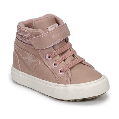 Scarpe bambina ragazza Kangaroos KAVU III rosa, ideali per il comfort e lo stile nella quotidianità. Realizzate con materiali di alta qualità, queste scarpe offrono una calzata comoda e un design accattivante. Perfette per ogni occasione, dalle attività sportive alle uscite con gli amici, le Kangaroos KAVU III sono un must-have per ogni giovane fashionista. Scegli il meglio per il tuo stile con le scarpe Kangaroos KAVU III rosa.