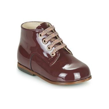 Scarpe bambina ragazza Little Mary MILOTO in colore bordeaux, ideali per ogni occasione. Design elegante e confortevole, perfette per completare l'outfit delle più piccole. Realizzate con materiali di alta qualità, queste scarpe offrono stile e comodità, rendendole un must-have per la stagione. Acquista ora le Little Mary Scarpe bambina ragazza MILOTO e fai felice la tua piccola!