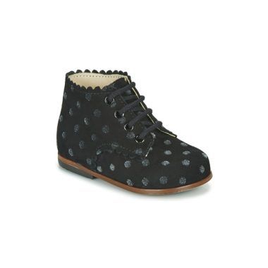 Scarpe bambina ragazza Little Mary VIVALDI in colorazione nera, eleganti e confortevoli, ideali per occasioni speciali e uso quotidiano. Design alla moda e materiali di alta qualità per garantire comfort e stile. Perfette per completare il look delle giovani fashioniste.