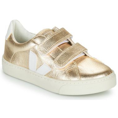 "Veja Scarpe bambina ragazza SMALL-ESPLAR-VELCRO Oro, eleganti e comode, perfette per ogni occasione. Design alla moda con chiusura in velcro, ideali per un look contemporaneo. Scarpe di alta qualità per bambini, realizzate in materiali sostenibili e resistenti. Acquista ora le Veja SMALL-ESPLAR-VELCRO Oro per un mix di stile e comfort."