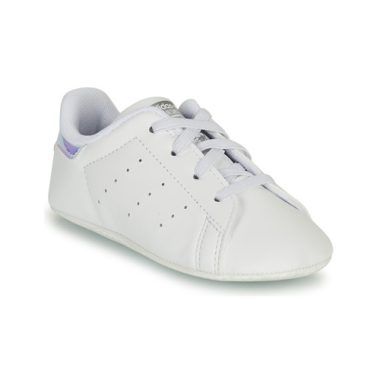Scarpe bambina ragazza adidas STAN SMITH CRIB Bianco, elegante e sostenibile, perfette per il comfort dei più piccoli. Ideali per ogni occasione, queste scarpe offrono stile e praticità, con un design classico delle famose Stan Smith. Acquista ora per garantire il massimo della qualità e della moda ai tuoi bambini.