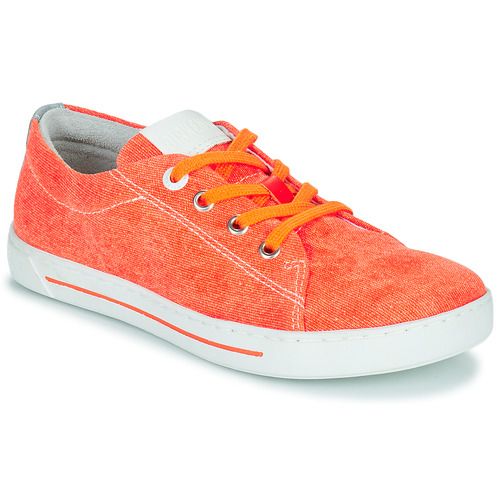 Scarpe Birkenstock per bambini ragazzo ARRAN KIDS in arancio, perfette per ogni occasione. Realizzate con materiali di alta qualità per garantire comfort e supporto durante la crescita. Design moderno e versatile, adatte per attività all'aperto e uscite quotidiane. Le migliori scarpe per il tuo bambino, un mix di stile e praticità.