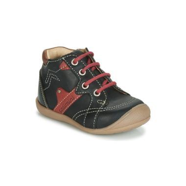 Scarpe bambino ragazzo Catimini GASTON Nero, calzature di alta qualità per ragazzi, design moderno e comfort ottimale. Perfette per ogni occasione, realizzate con materiali resistenti e alla moda. Acquista ora le scarpe Catimini GASTON per un look trendy e confortevole!