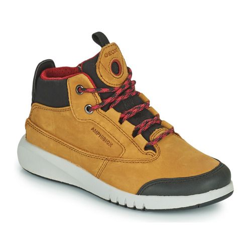 Scarpe Geox AERANTER ABX Marrone per bambino ragazzo, ideali per garantire comfort e stile. Design moderno e versatile, perfette per ogni occasione. Suola traspirante e resistente all'acqua, perfette per il tempo libero e le attività quotidiane. Scegli la qualità Geox per i piedi del tuo bambino.