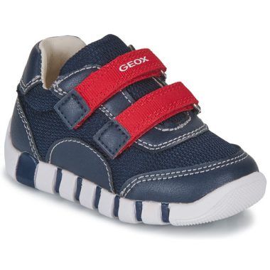 Scarpe bambino ragazzo Geox B IUPIDOO BOY Marine, eleganti e comode, ideali per ogni occasione. Design trendy e materiali di alta qualità per garantire comfort e stile. Perfette per le attività quotidiane e il gioco all'aperto. Acquista ora per il massimo in versatilità e durabilità!