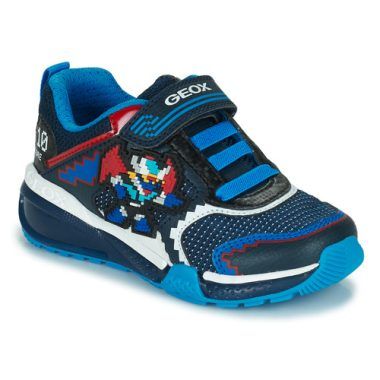 Scarpe Geox per bambini ragazzo modello J BAYONYC BOY A in elegante blu, ideali per comfort e stile quotidiano. Perfette per attività sportive e tempo libero, con suola traspirante e design moderno. Scarpe must-have per ragazzi!