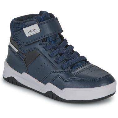 Scarpa Geox per bambino ragazzo J PERTH BOY di colore marine, perfetta per il comfort e lo stile dei più piccoli. Ideale per ogni occasione, questa scarpa offre traspirabilità e supporto per i piedi in crescita. Acquista ora le Geox Scarpe bambino ragazzo J PERTH BOY Marine, il modello ideale per la stagione!