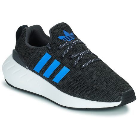 Scarpa bambino ragazzo adidas SWIFT RUN 22 J in colore nero, design sportivo e moderno, ideale per attività all'aperto e uso quotidiano. Comfort e supporto per i piccoli esploratori, perfetta per ogni occasione. Sneakers adidas perfette per moda e sport.
