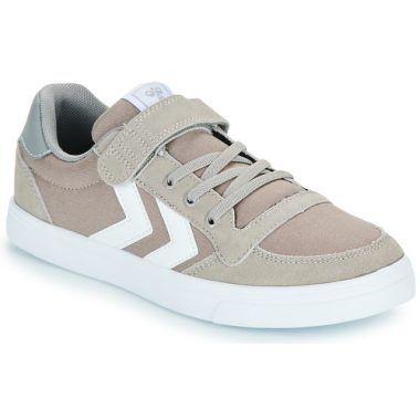 Scarpe bambino ragazzo Hummel SLIMMER STADIL LOW JR Grigio, sneakers eleganti e comode, perfette per attività quotidiane e sport. Design moderno e versatile, materiali di alta qualità per garantire comfort e resistenza. Ideali per i più giovani, queste scarpe Hummel uniscono stile e funzionalità, rendendole una scelta perfetta per ogni occasione. Acquista ora le Hummel SLIMMER STADIL LOW JR per un look alla moda e un comfort duraturo.