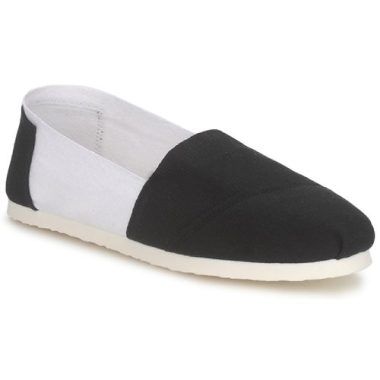 Scarpe uomo Art of Soule 2.0 Nero Slip on, stile elegante e casual, perfette per ogni occasione. Design moderno e confortevole, ideale per un look raffinato. Acquista ora le tue Art of Soule 2.0 per un comfort senza pari.