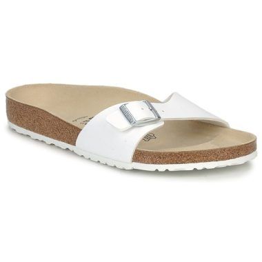 Ciabatta da uomo Birkenstock MADRID in bianco, modello elegante e versatile, ideale per il comfort quotidiano. Realizzata con materiali di alta qualità, garantisce supporto e traspirabilità. Perfetta per ogni occasione, dalle passeggiate ai momenti di relax. Shop online per un look alla moda e per il massimo benessere ai tuoi piedi.