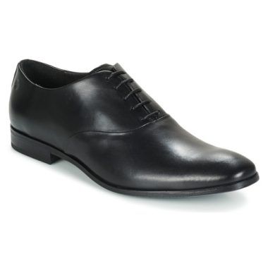 Scarpe eleganti Carlington GACO Nero Richelieu Uomo, realizzate in pelle di alta qualità, ideali per occasioni formali e professionali. Design raffinato con dettagli sofisticati, queste scarpe offrono comfort e stile senza tempo. Perfette per completare il tuo look da ufficio o per eventi speciali. Acquista ora le Carlington GACO per un'eleganza irresistibile.