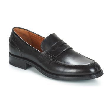 Mocassini Uomo Carlington JALECK Nero, eleganti calzature maschili in pelle di alta qualità, perfette per ogni occasione. Scopri il comfort e lo stile unico dei mocassini Carlington, ideali per completare il tuo look.