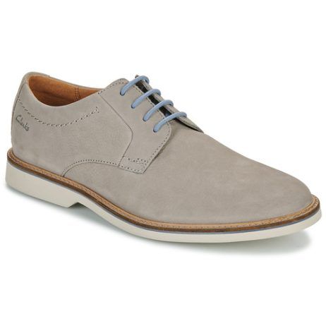 Scarpe derby uomo Clarks ATTICUS LT LACE in grigio, eleganti e comode, ideali per ogni occasione. Perfette per un look casual-chic, queste scarpe offrono stile e comfort. Acquista ora le Clarks ATTICUS LT LACE grigio e completa il tuo guardaroba!