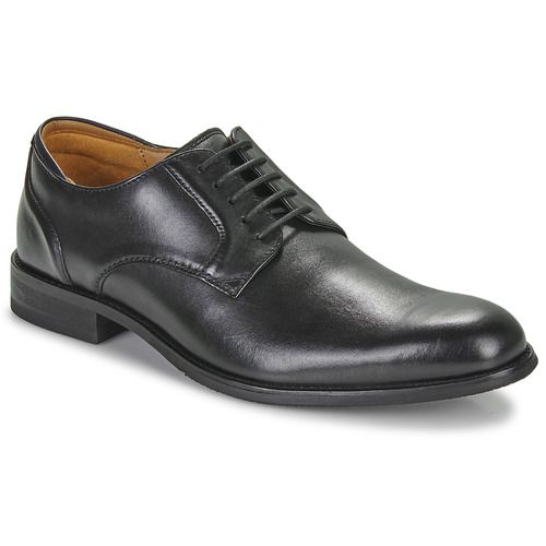 Scarpe uomo Clarks CRAFTARLO LACE Nero Derby, eleganti e versatili, perfette per ogni occasione. Acquista ora le scarpe Clarks, sinonimo di qualità e comfort, ideali per il tuo stile quotidiano.