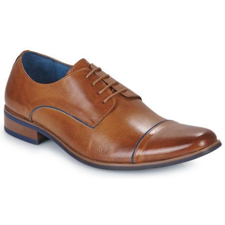 Scarpe Kdopa HAGEN Marrone Derby Uomo, eleganti e versatili, ideali per ogni occasione. Realizzate in pelle di alta qualità, offrono comfort e stile. Perfette per completare un look raffinato sia formale che casual. Acquista ora le scarpe Kdopa HAGEN Marrone e aggiungi un tocco di classe al tuo guardaroba.