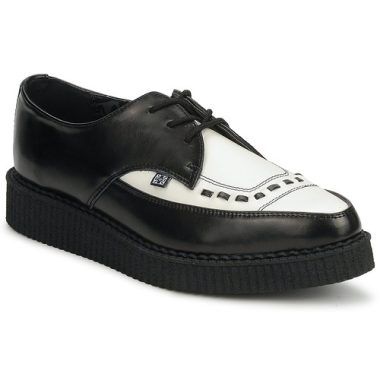 Scarpe TUK MONDO SLIM Nero Derby Uomo, eleganti e versatili, perfette per ogni occasione. Design raffinato con suola comoda, ideali per un look moderno e alla moda. Acquista ora per un comfort ottimale e stile ineguagliabile!