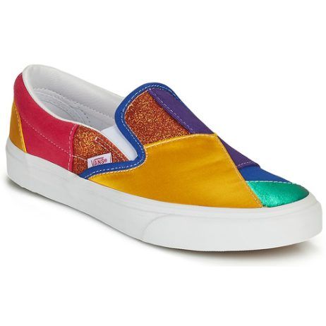 Scarpe Vans Classic Slip-On Multicolore Uomo, eleganti e comode, ideali per ogni occasione. Design iconico, perfetto per uno stile casual e alla moda. Acquista ora le Vans Classic Slip-On e completa il tuo look con queste scarpe versatili e trendy.