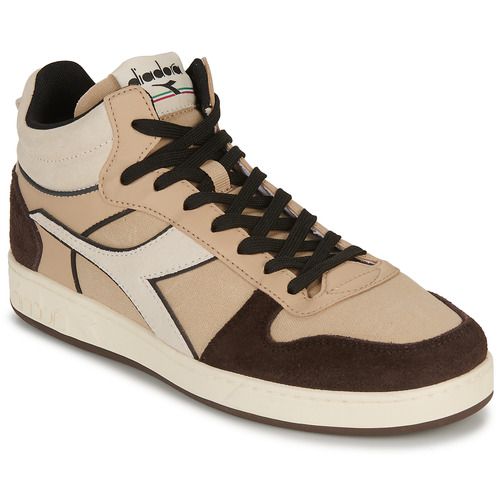 Sneakers alte Uomo Diadora MAGIC B TREATED Beige, eleganti e alla moda, ideali per un look casual e sportivo. Queste scarpe offrono comfort e stile, perfette per ogni occasione. Acquista ora le Diadora MAGIC B TREATED Beige e rinnova il tuo guardaroba con un tocco di classe.