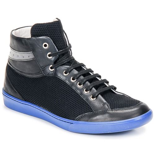 Sneakers alte uomo Swear GENE 3 Nero, design elegante e moderno, ideali per un look casual e alla moda. Realizzate con materiali di alta qualità, offrono comfort e stile. Acquista ora le Swear GENE 3 per elevare il tuo guardaroba.