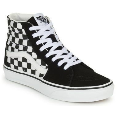 Sneakers alte uomo Vans SK8-HI Nero, design iconico e versatile, perfette per un look casual e alla moda. Realizzate con materiali di alta qualità, queste sneakers offrono comfort e resistenza. Ideali per gli amanti dello streetwear e per chi cerca stile e praticità. Scopri il perfetto abbinamento tra comfort e tendenze con le Vans SK8-HI.