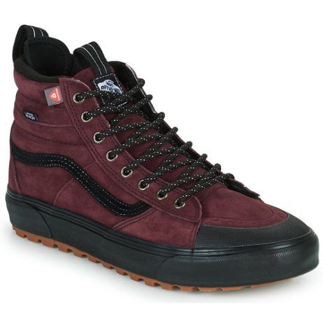 Sneakers alte Uomo Vans UA SK8-HI MTE-2 PORT ROYALE/BLACK Viola, perfette per un look alla moda e versatile. Queste sneakers offrono comfort e stile, ideali per ogni occasione. Acquista ora per aggiungere un tocco di classe al tuo outfit!
