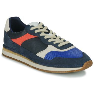Sneakers uomo Clarks CRAFTRUN TOR blu, perfette per un look casual e dinamico. Design moderno e comodo, ideali per ogni occasione. Acquista ora le Clarks CRAFTRUN TOR blu e migliora il tuo stile quotidiano.