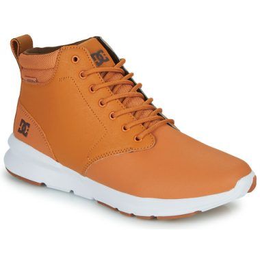 Sneakers uomo DC Shoes MASON 2 Marrone, eleganti e confortevoli, perfette per il tempo libero. Realizzate con materiali di alta qualità, queste scarpe offrono un'ottima aderenza e supporto. Ideali per un look casual e alla moda, perfette per gli amanti dello street style. Acquista ora le DC Shoes MASON 2 Marrone per un tocco di stile unico nel tuo guardaroba.