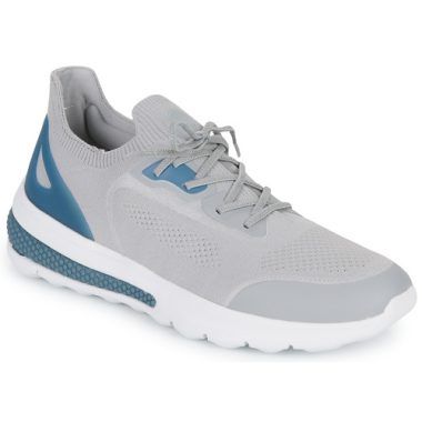Sneakers uomo Geox U SPHERICA ACTIF grigio, eleganti e comode, perfette per un look casual e moderno. Realizzate con materiali di alta qualità, offrono supporto e traspirabilità. Ideali per ogni occasione, dalle passeggiate quotidiane agli eventi informali. Scegli le sneakers Geox U SPHERICA ACTIF per un comfort senza compromessi.