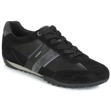 Sneakers Uomo Geox U WELLS Nero - Stile e comfort in un'unica calzatura. Queste sneakers eleganti, realizzate con materiali di alta qualità, offrono traspirabilità e supporto ottimali. Perfette per ogni occasione, dall’uscita informale al lavoro, assicurano un’ottima vestibilità e un design moderno. Ordina ora le tue Geox U WELLS Nero e migliora il tuo look con un tocco di classe!