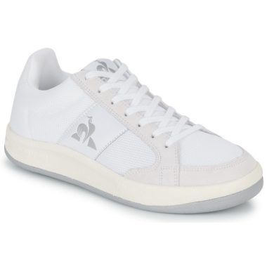 Sneakers uomo Le Coq Sportif ASHE TEAM Bianco, design moderno e versatile, perfette per ogni occasione. Comfort elevato e stile unico per completare il tuo look alla moda. Ideali per sport e vita quotidiana, queste sneakers sono un must-have per gli amanti dello stile sportivo. Disponibili in bianco, arricchiscono il tuo guardaroba con un tocco di eleganza e funzionalità.