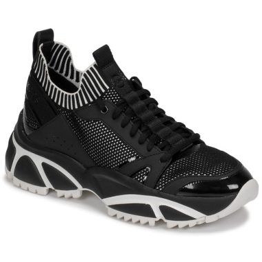 Sneakers Uomo MICHAEL Michael Kors LUCAS Nero, eleganti e alla moda, perfette per un look casual e sportivo. Acquista le sneakers LUCAS per un comfort senza pari e uno stile contemporaneo. Disponibili in colore nero, ideali per ogni occasione.