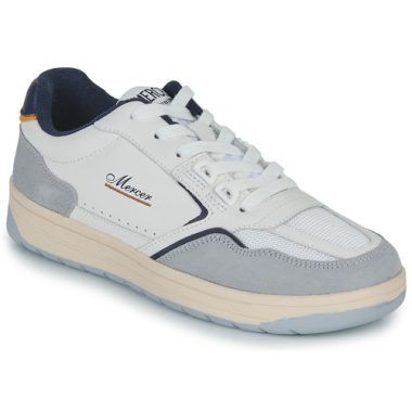 Sneakers Uomo Mercer Amsterdam THE PLAYER in Bianco, eleganti e versatili, ideali per un look casual e moderno. Queste scarpe sportive offrono comfort e stile, perfette per l'uso quotidiano. Scopri la qualità e il design unico di Mercer Amsterdam per esaltare il tuo guardaroba.