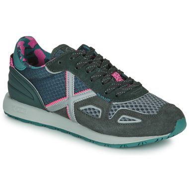 Sneakers Uomo Munich MASSANA EVO Blu - Scarpe sportive stilose e confortevoli per ogni occasione. Design moderno e materiali di alta qualità per un look trendy. Ideali per il tempo libero e le attività quotidiane, offrono comfort e supporto. Acquista le Munich MASSANA EVO Blu e completa il tuo outfit con stile!