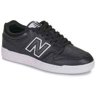 Sneakers uomo New Balance 480 Nero, eleganti e versatili, perfette per un look casual e sportivo. Queste scarpe offrono un comfort eccezionale e un design moderno, ideali per ogni occasione. Acquista ora le New Balance 480 Nero per un'ottima combinazione di stile e funzionalità.