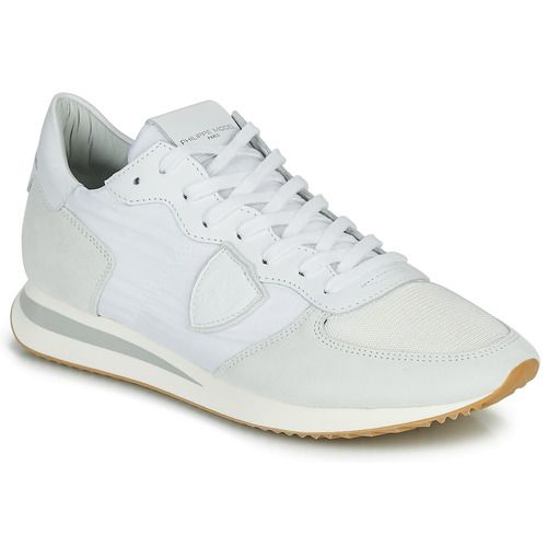 Sneakers Uomo Philippe Model TRPX LOW BASIC Bianco - Eleganti e versatili, queste sneakers bianche per uomo sono il perfetto equilibrio tra stile moderno e comfort. Realizzate con materiali di alta qualità, le Philippe Model TRPX LOW BASIC sono ideali per completare ogni look casual. Scopri il massimo del design urbano e della comodità con queste scarpe trendy. Perfette per ogni occasione, queste sneakers sono un must-have per gli amanti della moda. Acquista ora le Philippe Model TRPX LOW BASIC Bianco e fai risaltare il tuo stile!
