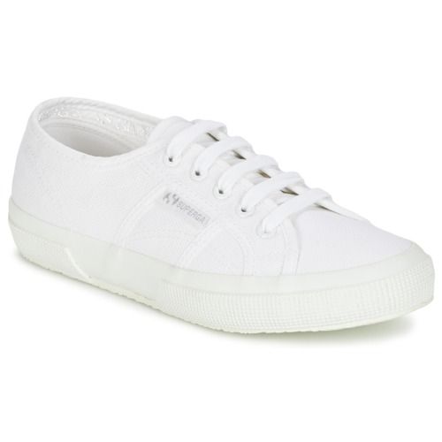 Sneakers uomo Superga 2750 CLASSIC Bianco, eleganti e versatili, perfette per ogni occasione. Realizzate in materiale di alta qualità, queste scarpe offrono comfort e stile unici. Acquista ora le Superga 2750 CLASSIC Bianco e aggiungi un tocco di freschezza al tuo guardaroba!
