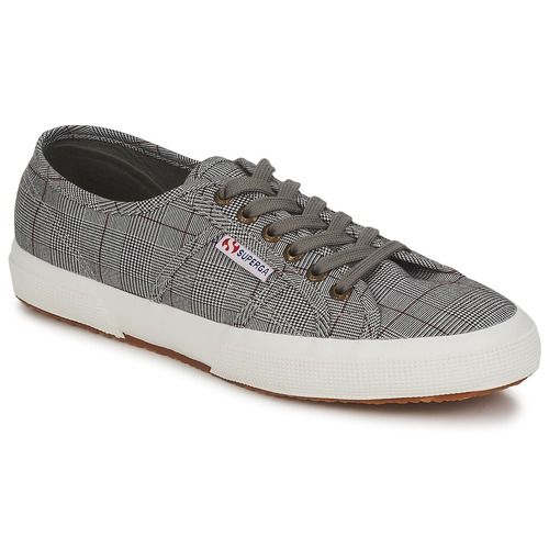 Sneakers uomo Superga 2750 GALLESU in grigio, perfette per un look casual e alla moda. Scarpe versatili ideali per ogni occasione, con suola in gomma resistente e design elegante. Acquista ora le tue Superga 2750 GALLESU grigie per un comfort senza pari e uno stile inconfondibile.